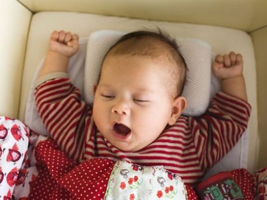 Cách sử dụng tinh dầu tràm cho trẻ sơ sinh giúp bé ngủ ngon